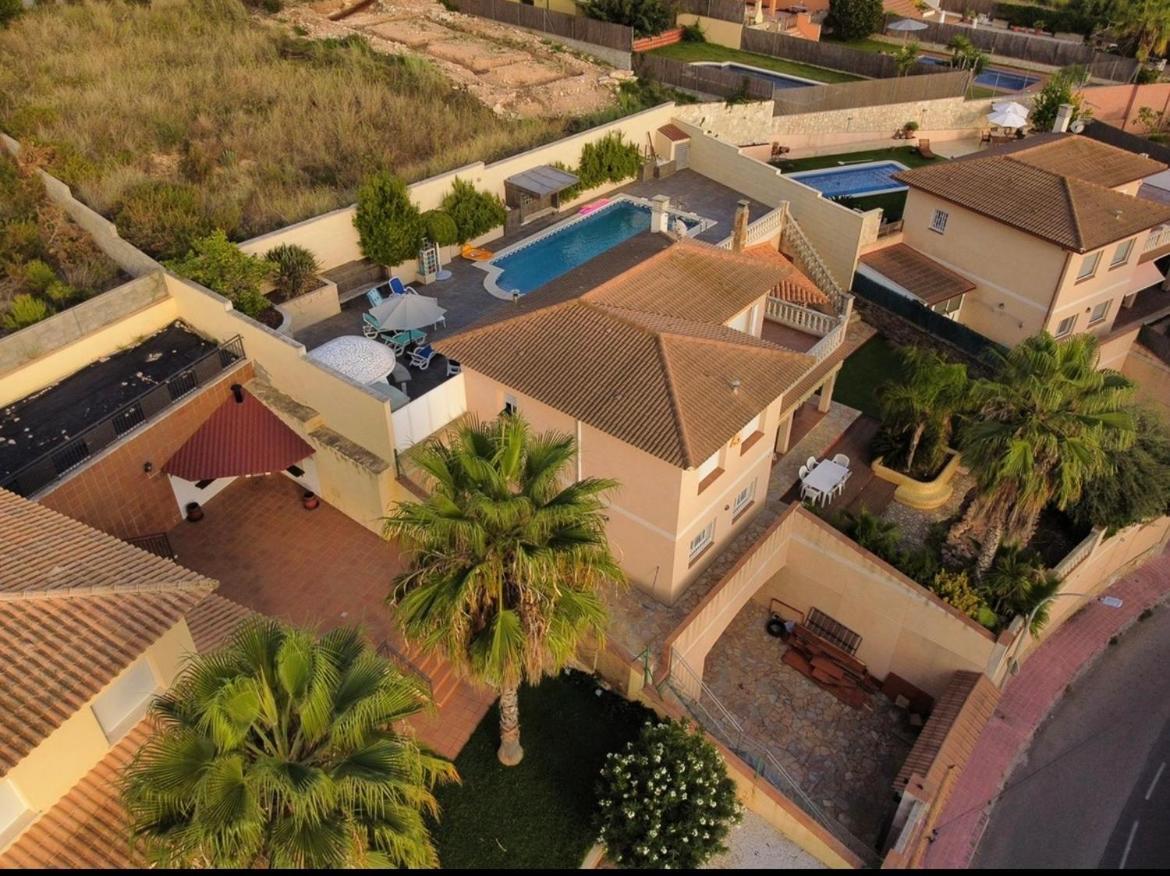 Willa Con Piscina El Vendrell Buitenkant foto